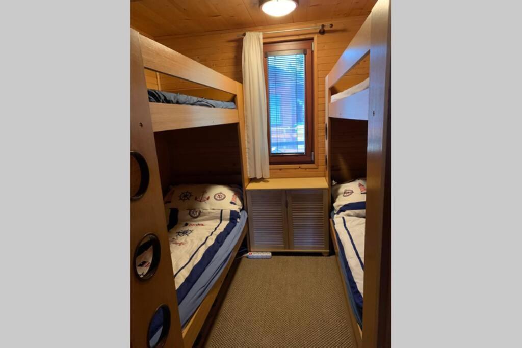 Houseboat - Beacon Of Happiness Hotel Bratislava Ngoại thất bức ảnh