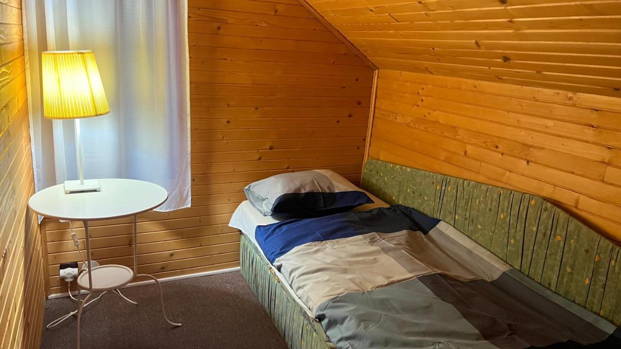 Houseboat - Beacon Of Happiness Hotel Bratislava Ngoại thất bức ảnh