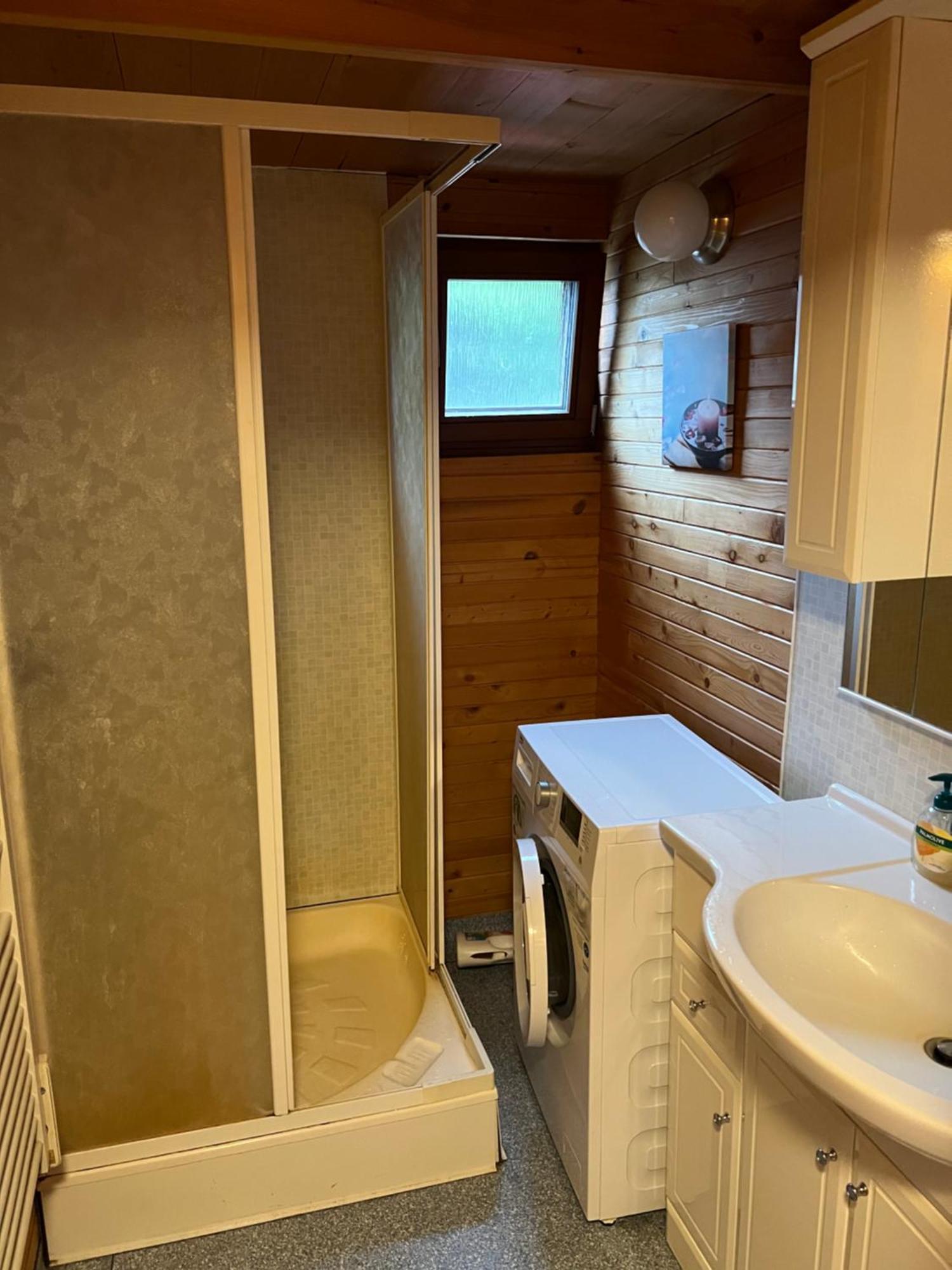 Houseboat - Beacon Of Happiness Hotel Bratislava Ngoại thất bức ảnh